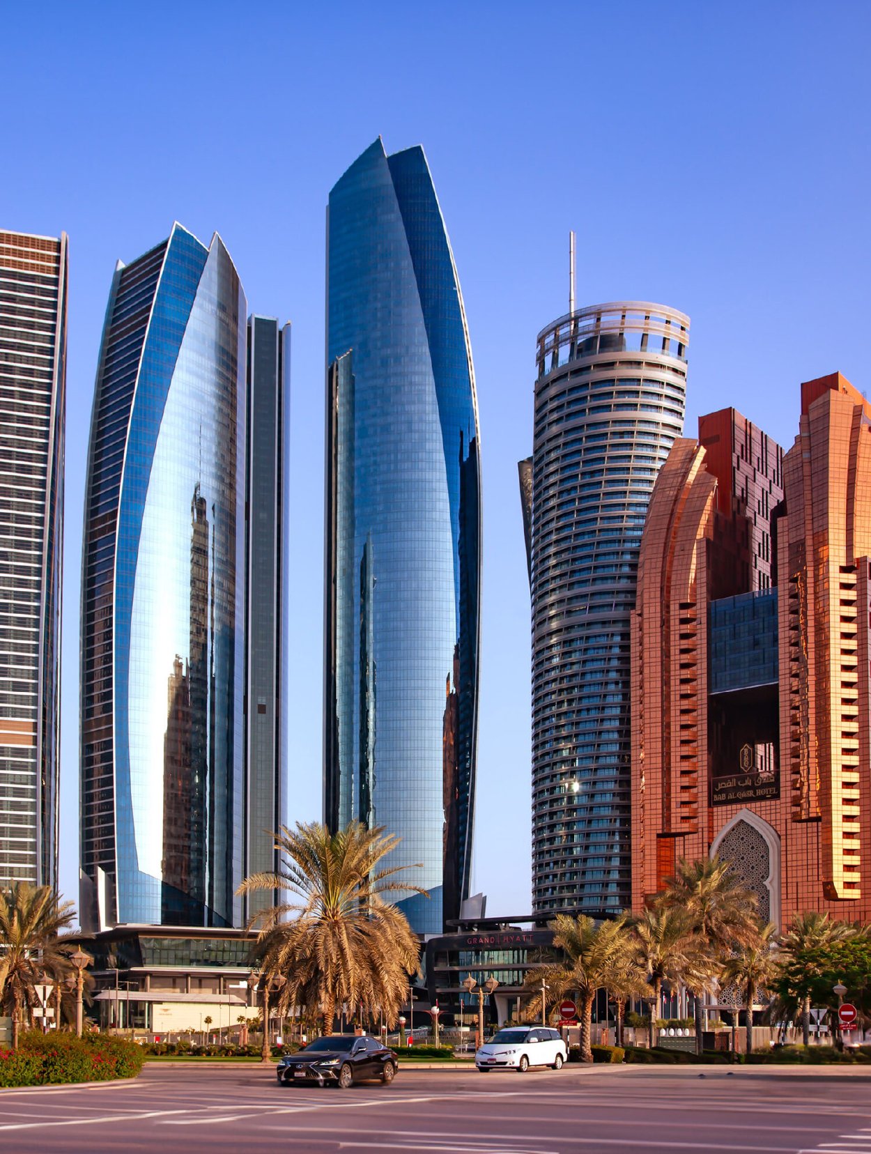 Seminar and training day coordination in Dubai with business travel support